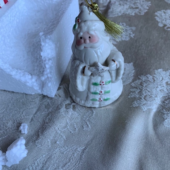 Lenox porcelain Christmas tree ornament - Picture 2 of 4